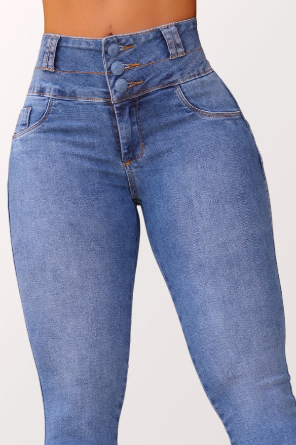 Calça Jeans Modeladora Fatal Mega Bumbum Apaixonante