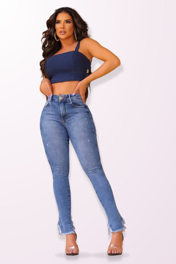 Calça Capri Modeladora com Elastano Detalhe Barra